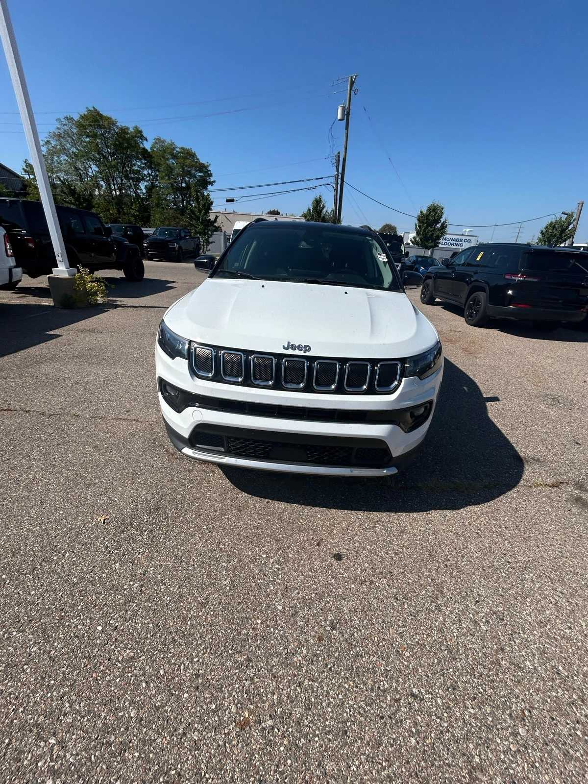 Thumbnail: 2022 Jeep Compass - 7