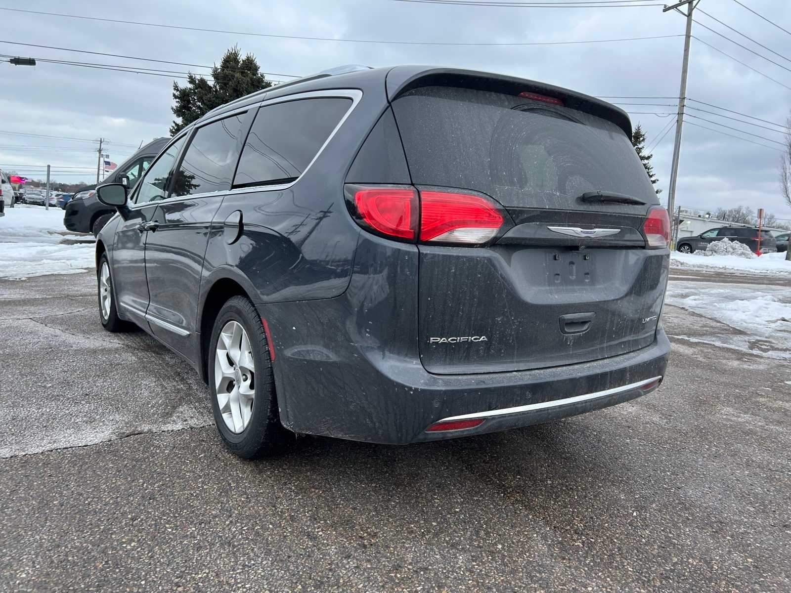 Thumbnail: 2020 Chrysler Pacifica - 22