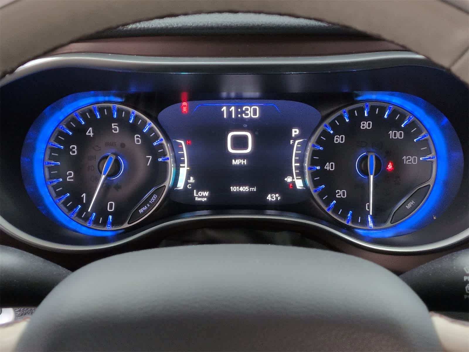 Thumbnail: 2017 Chrysler Pacifica - 37