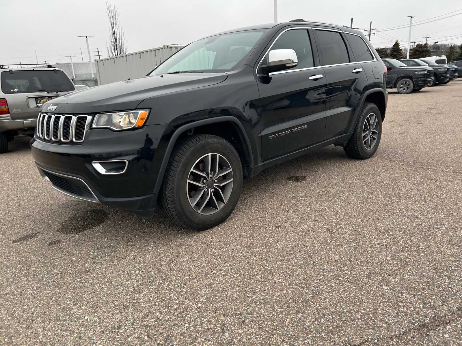 Thumbnail: 2019 Jeep Grand Cherokee - 1