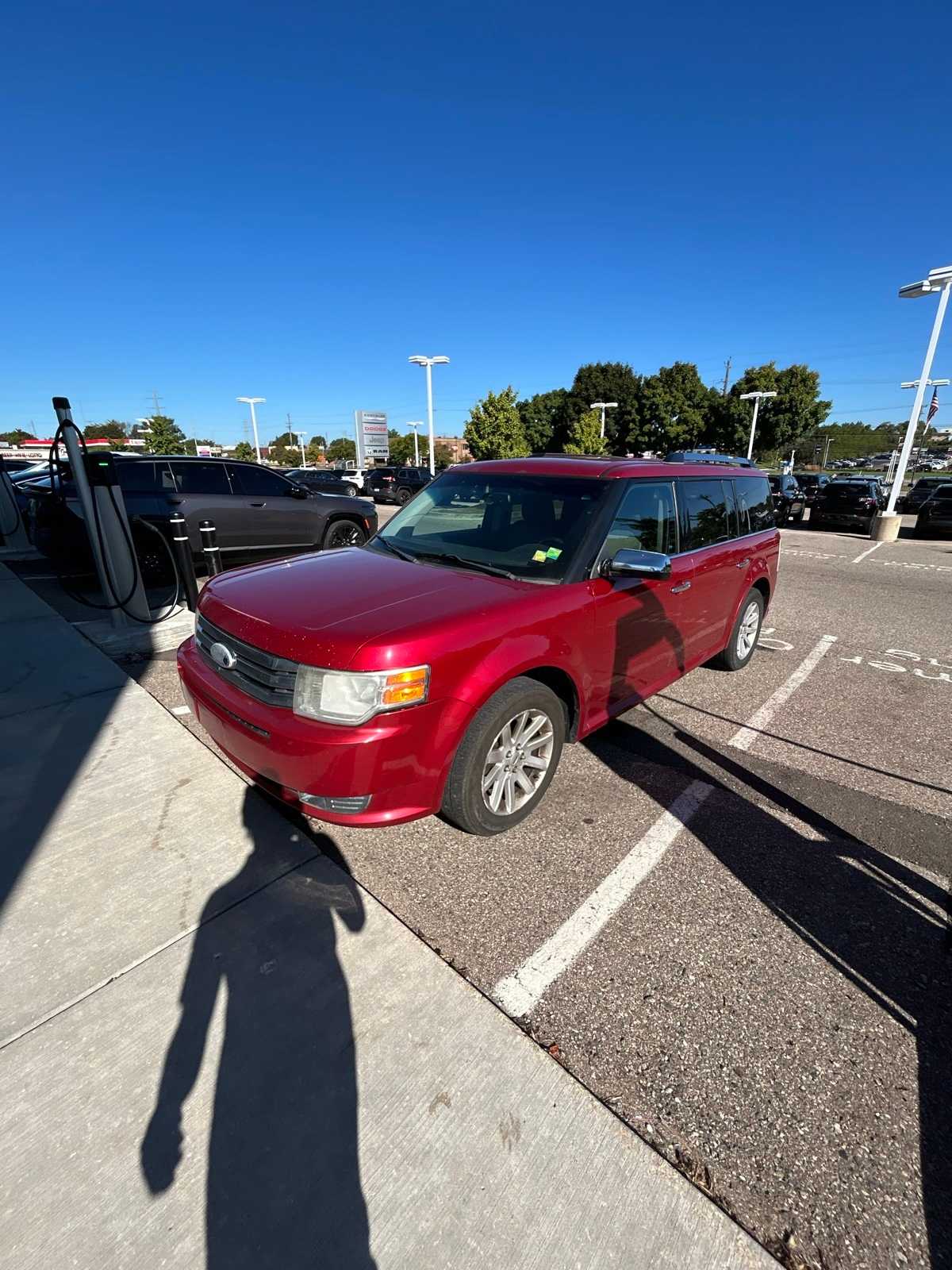 Used 2011 Ford Flex SEL with VIN 2FMGK5CC5BBD34887 for sale in Farmington Hills, MI
