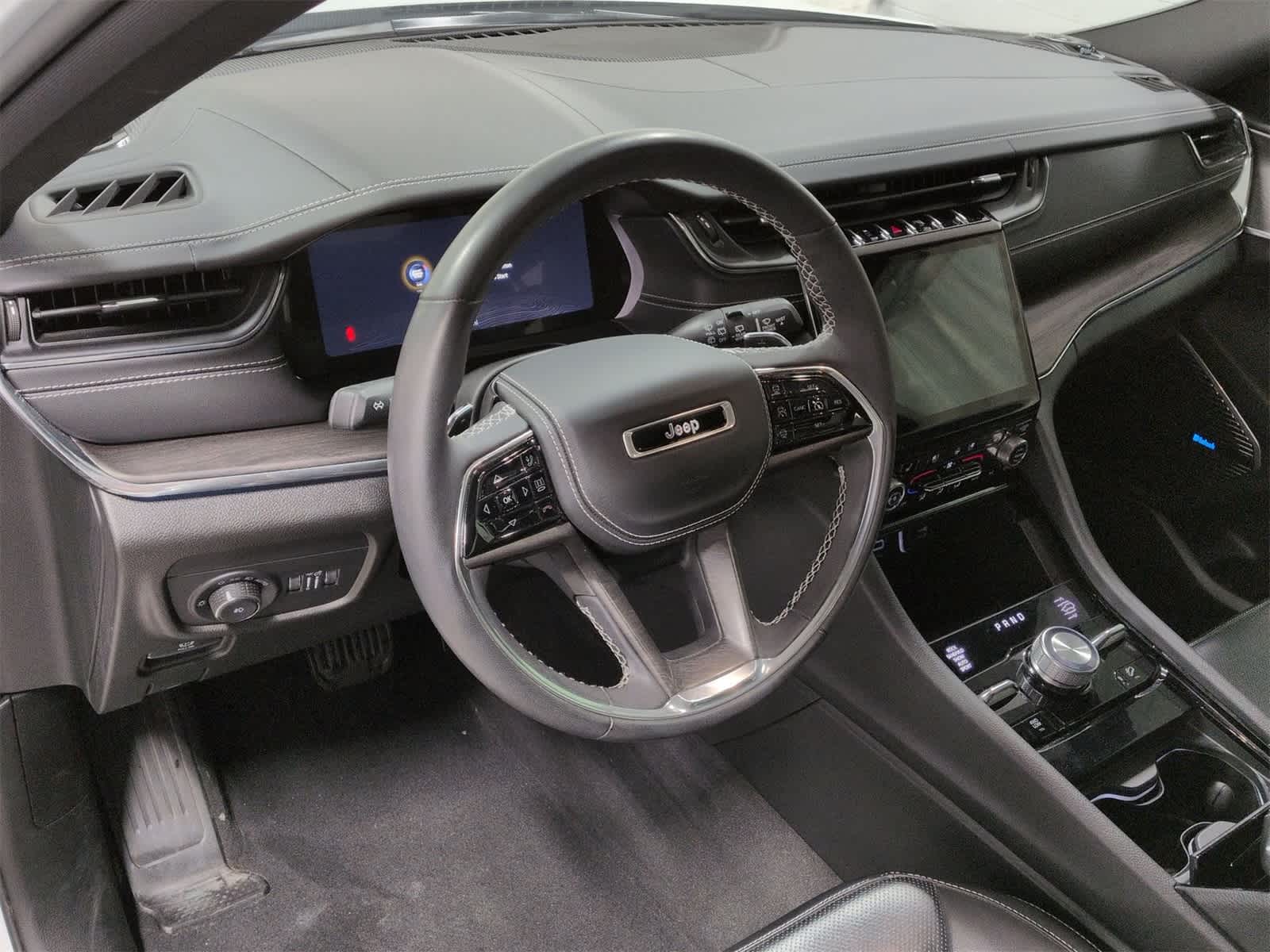 Thumbnail: 2023 Jeep Grand Cherokee L - 10