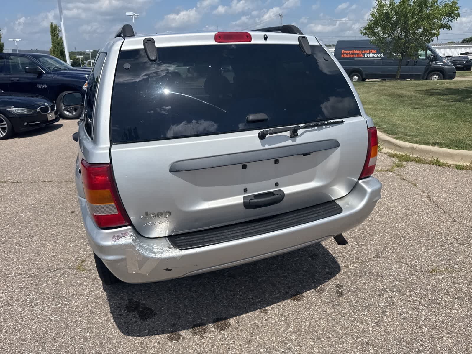 Thumbnail: 2004 Jeep Grand Cherokee - 20
