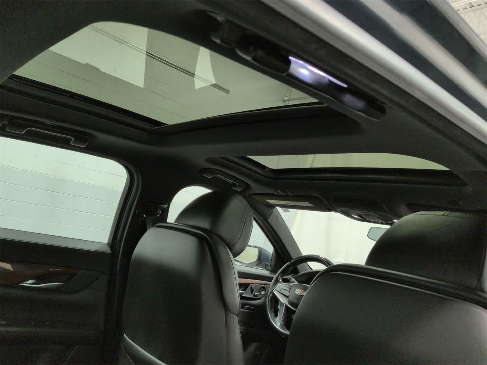 Thumbnail: 2020 Cadillac CT6 - 23