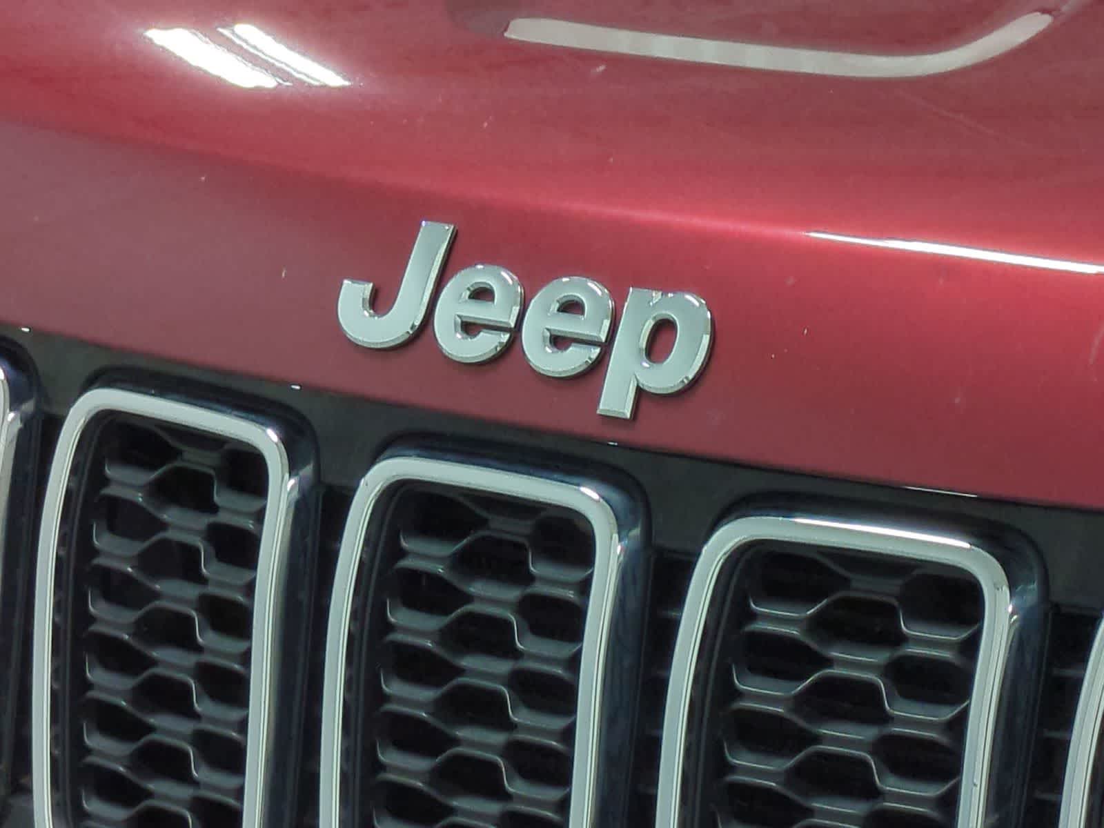 Thumbnail: 2022 Jeep Grand Cherokee - 12