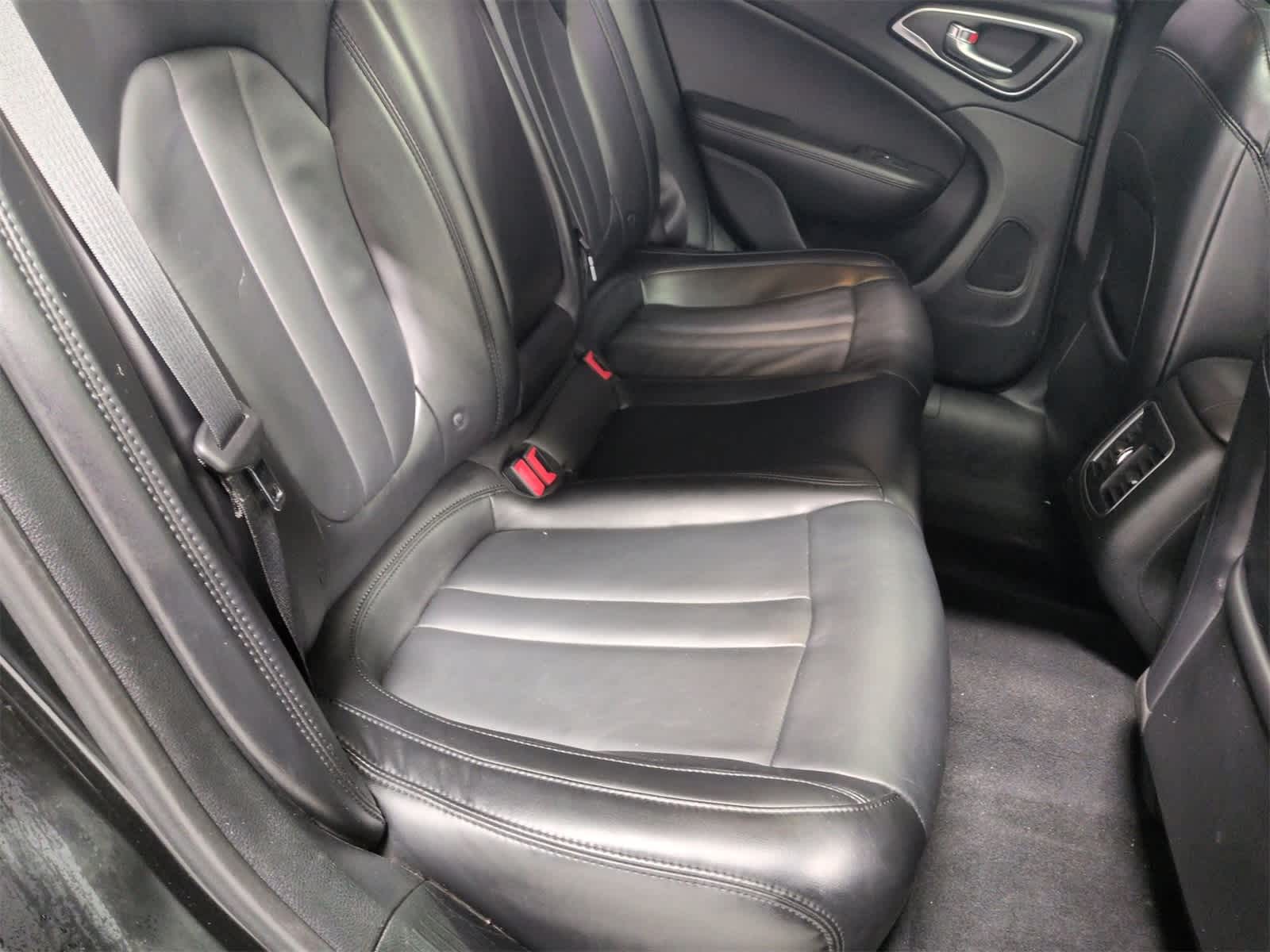 Thumbnail: 2015 Chrysler 200 - 22