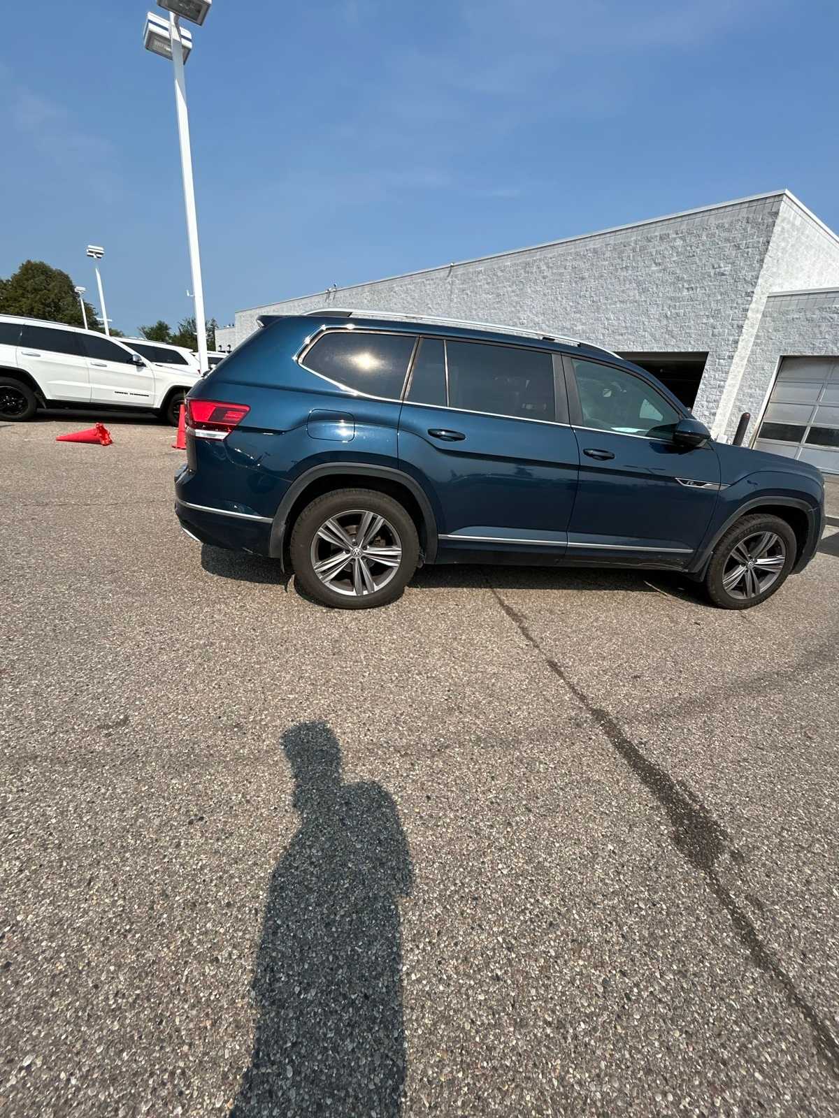 Thumbnail: 2018 Volkswagen Atlas - 12