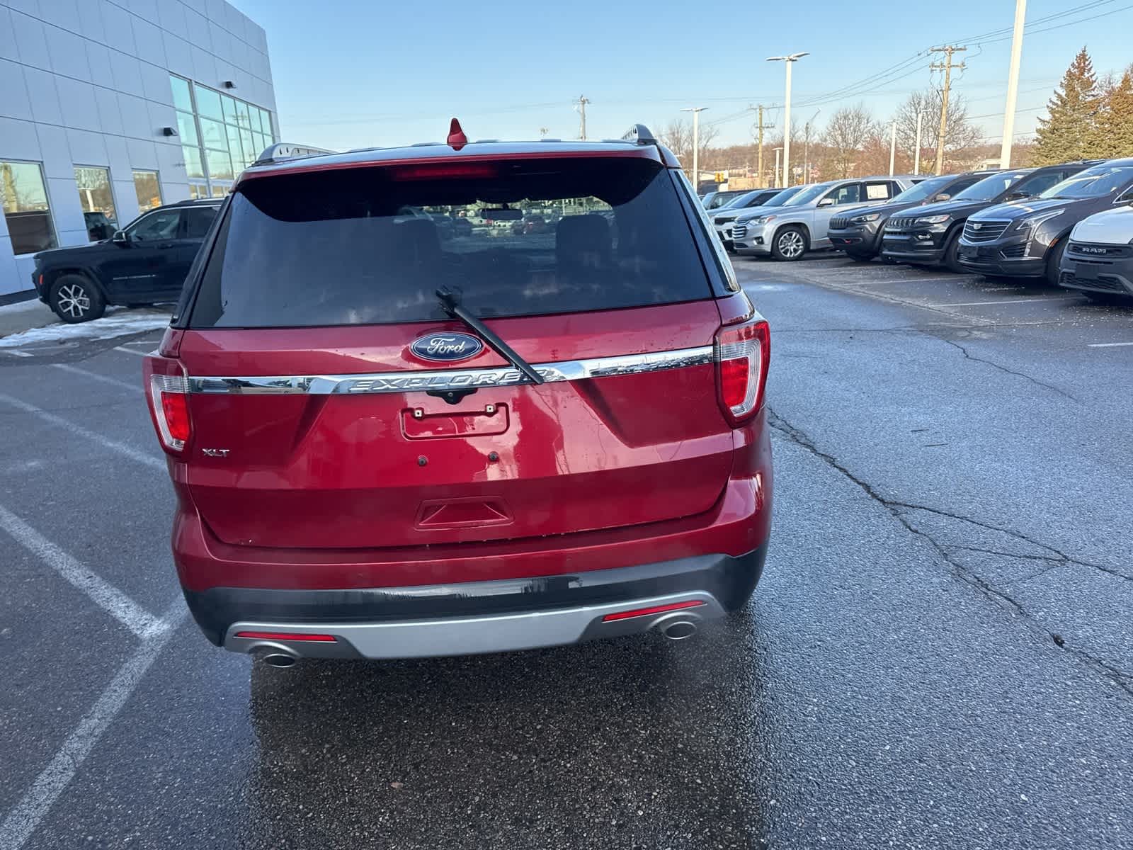 Thumbnail: 2017 Ford Explorer - 16