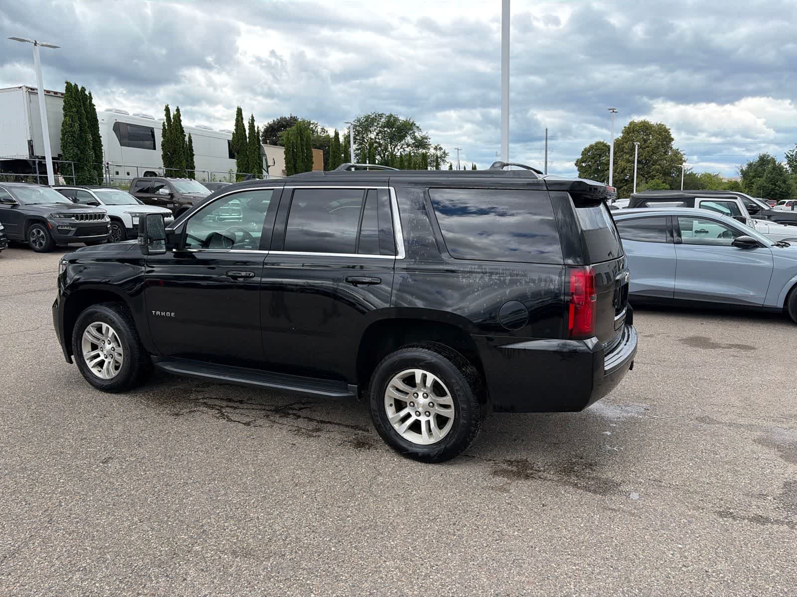 Thumbnail: 2018 Chevrolet Tahoe - 21