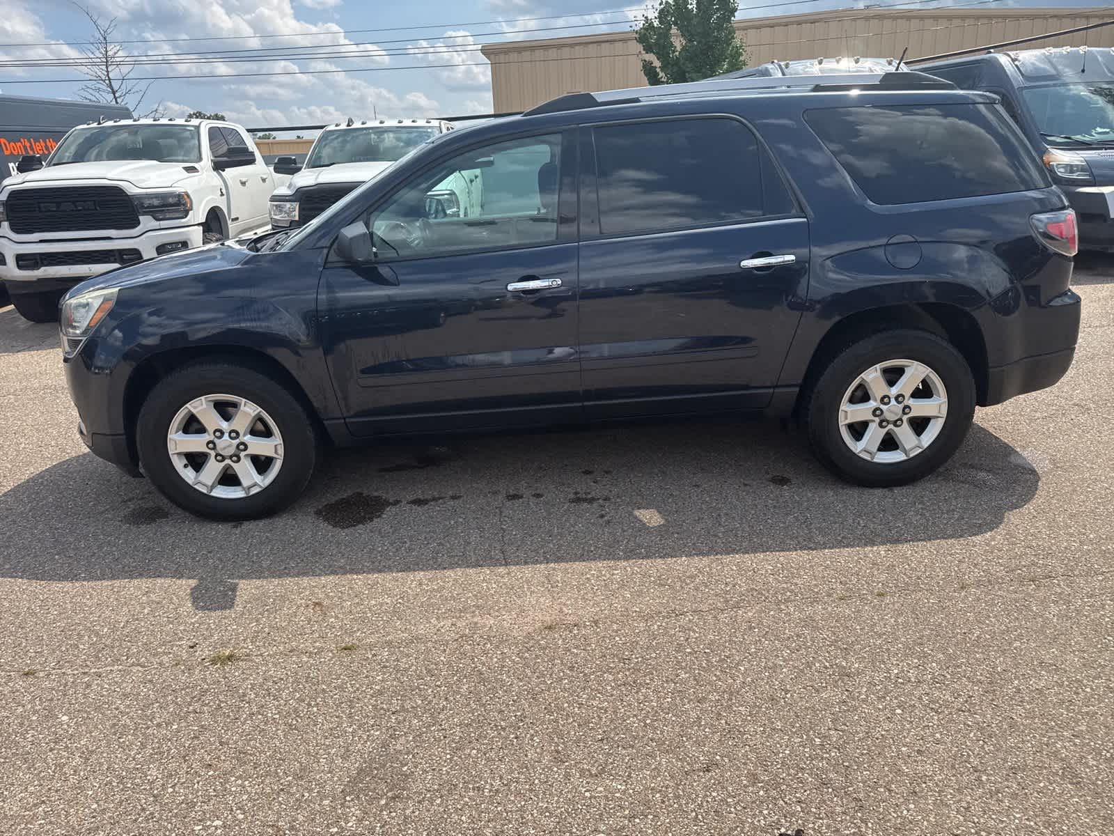 Thumbnail: 2016 GMC Acadia - 23