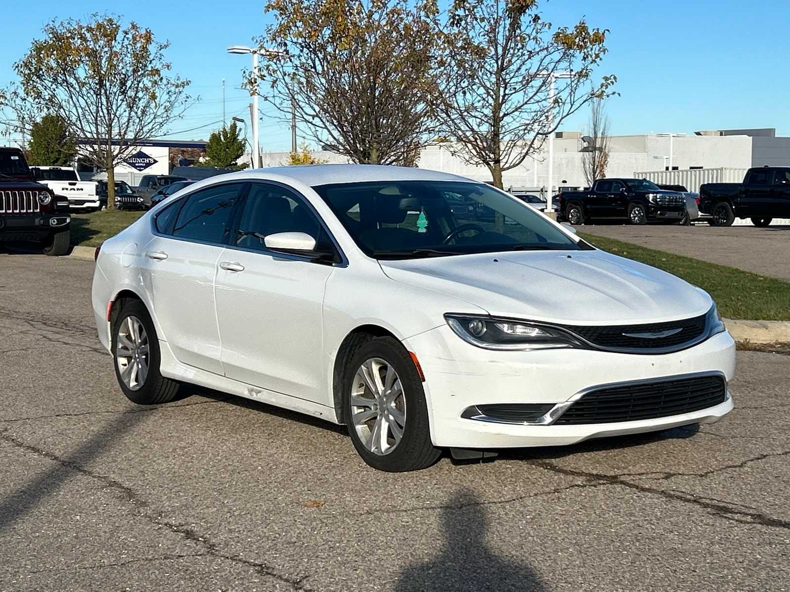 Thumbnail: 2017 Chrysler 200 - 4