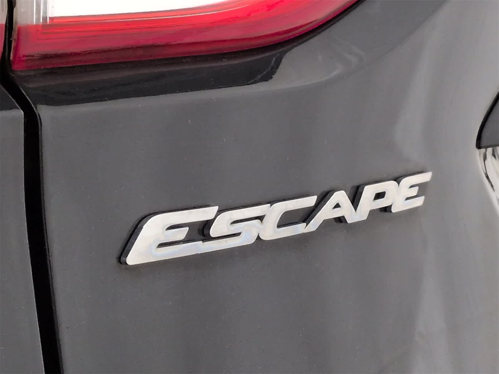 Thumbnail: 2016 Ford Escape - 13