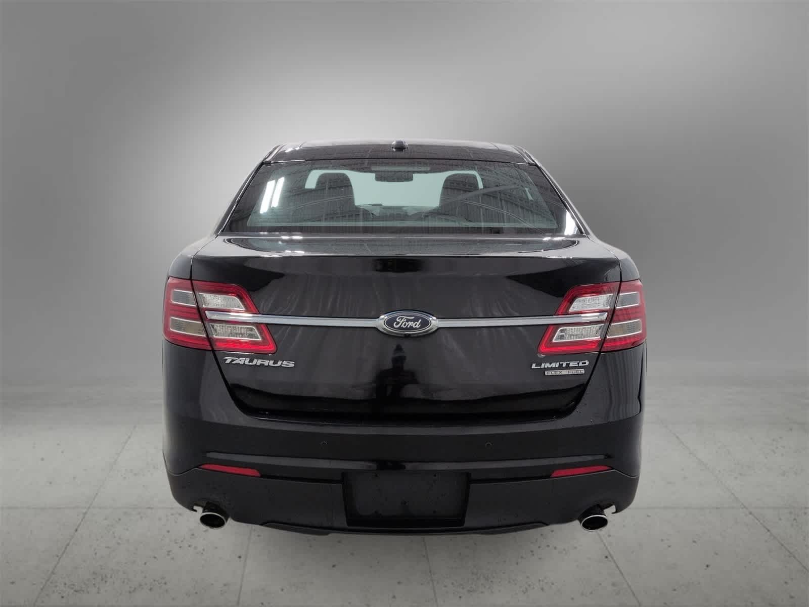 Thumbnail: 2016 Ford Taurus - 7