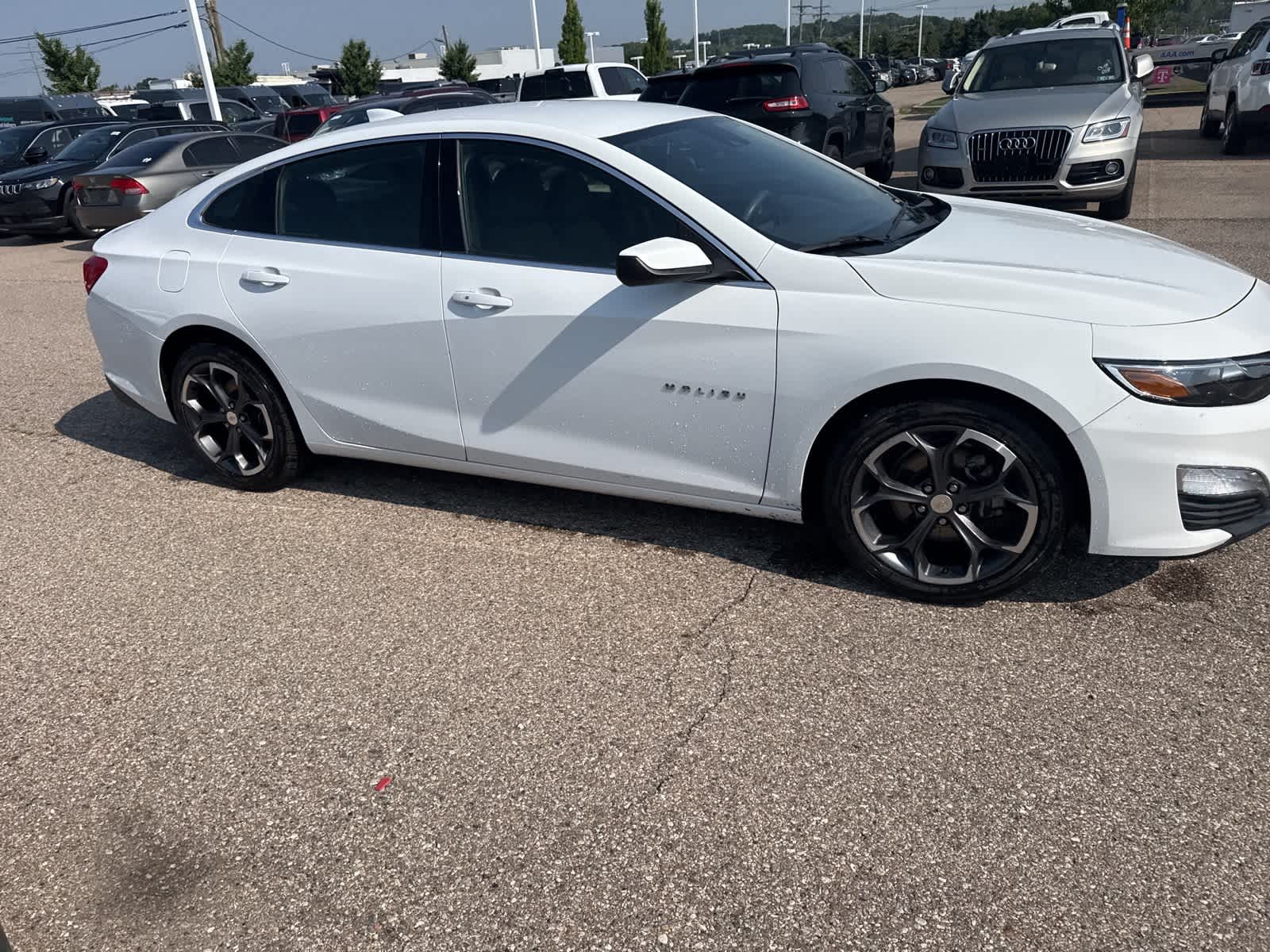 Thumbnail: 2023 Chevrolet Malibu - 11