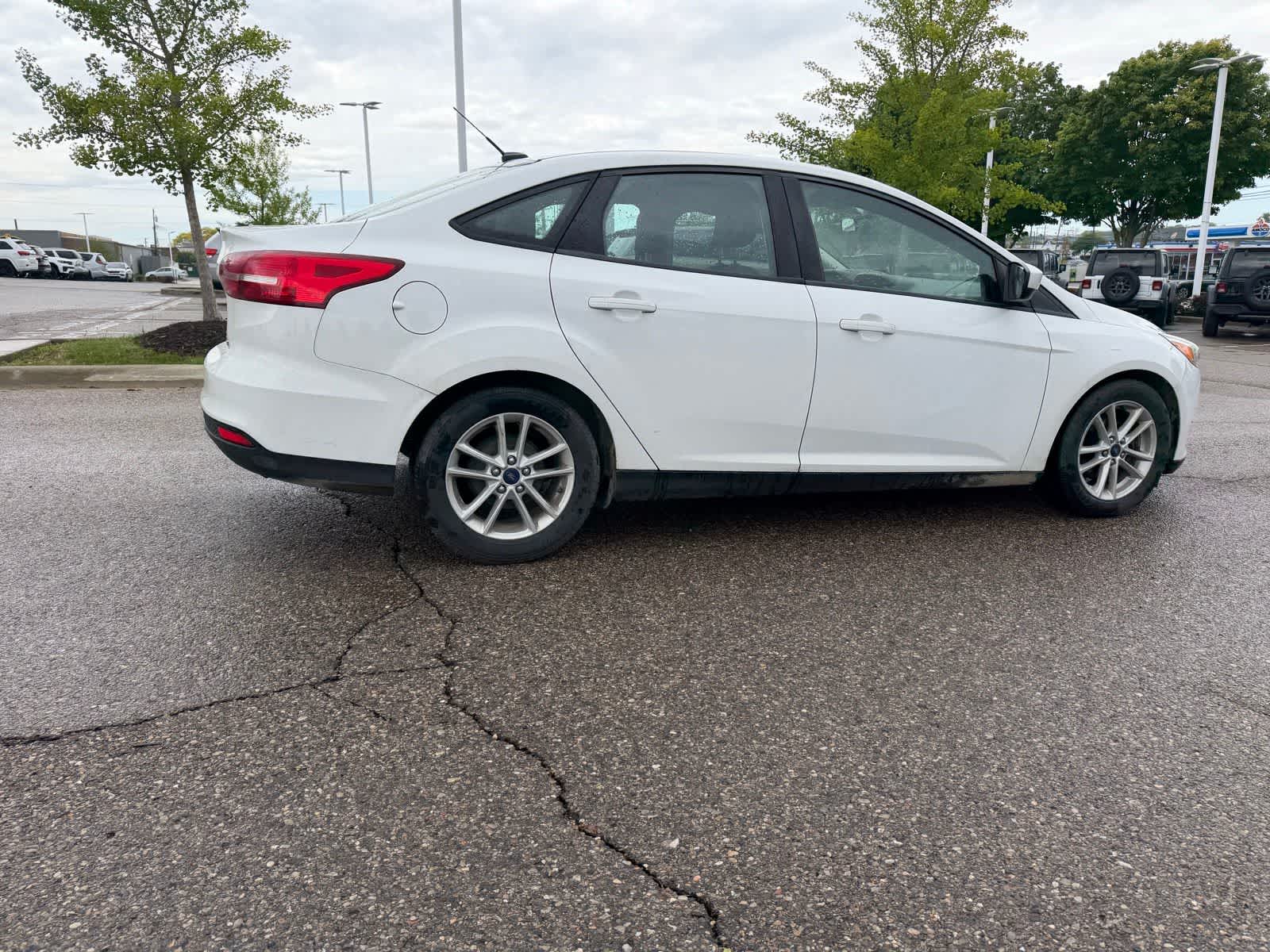 Thumbnail: 2018 Ford Focus - 15