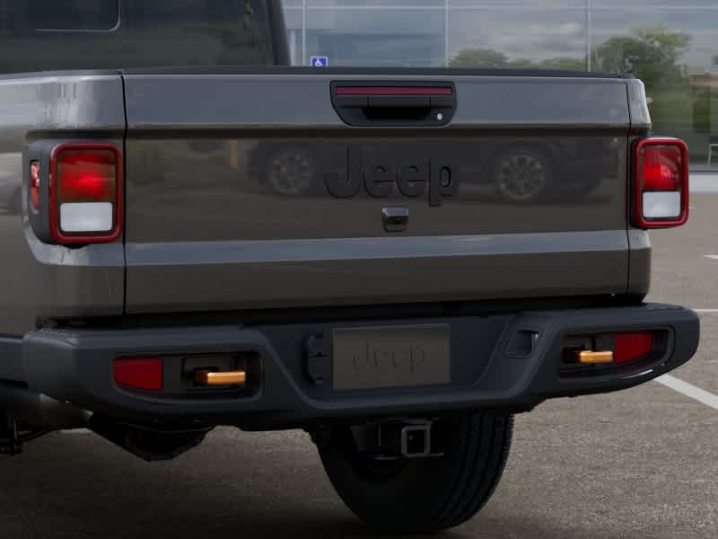 Thumbnail: 2026 Jeep Gladiator - 13
