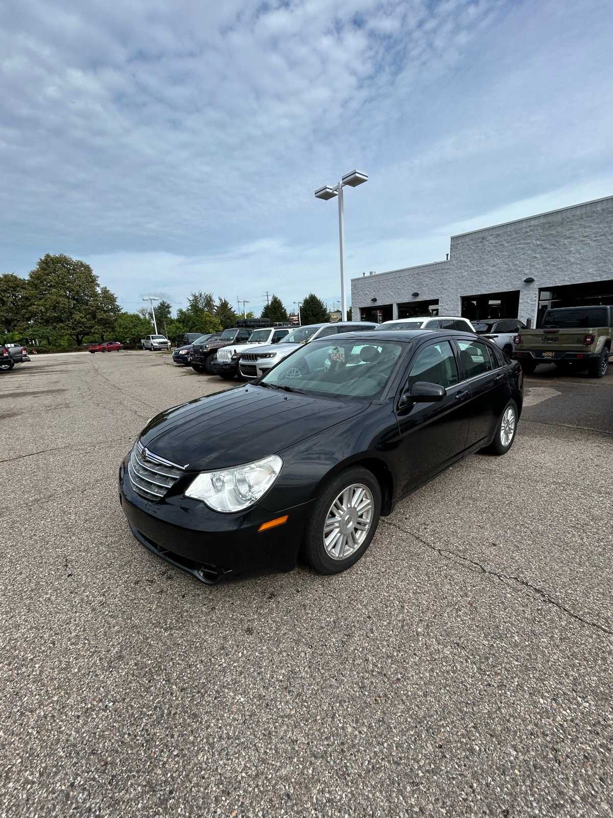 Thumbnail: 2009 Chrysler Sebring - 1