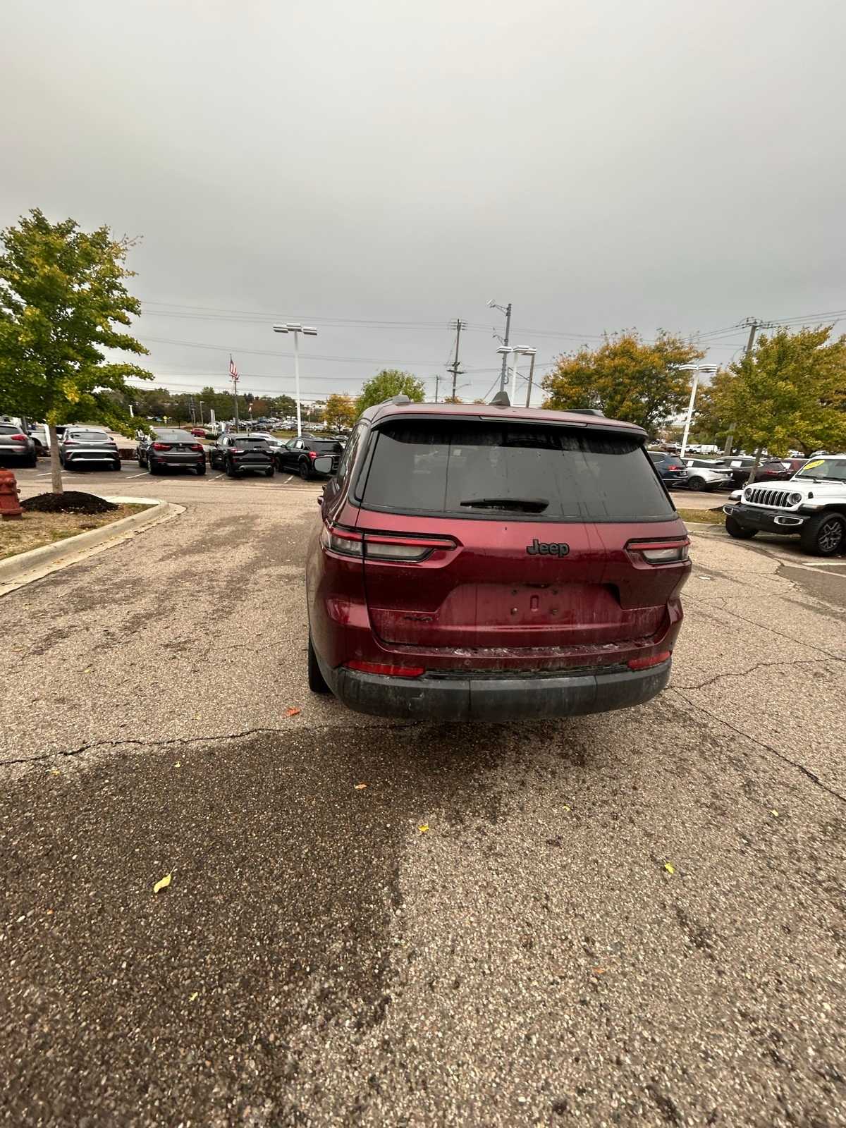 Thumbnail: 2023 Jeep Grand Cherokee L - 24