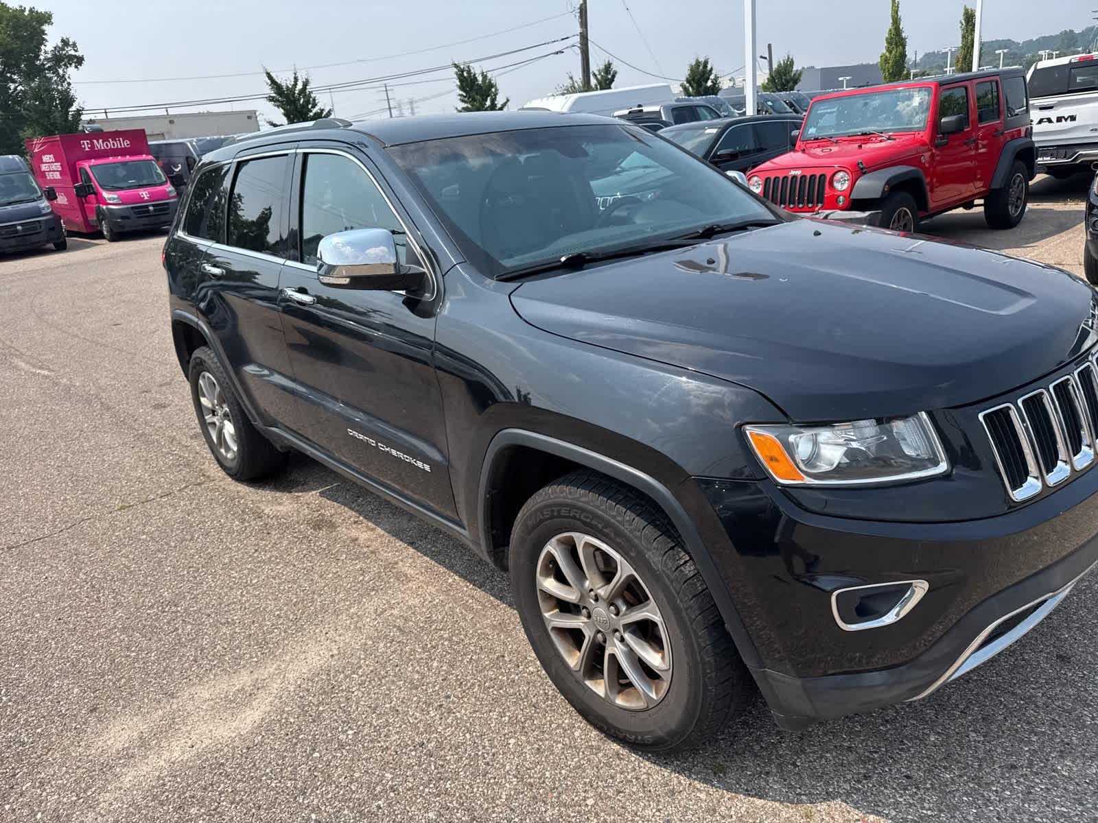 Thumbnail: 2015 Jeep Grand Cherokee - 8