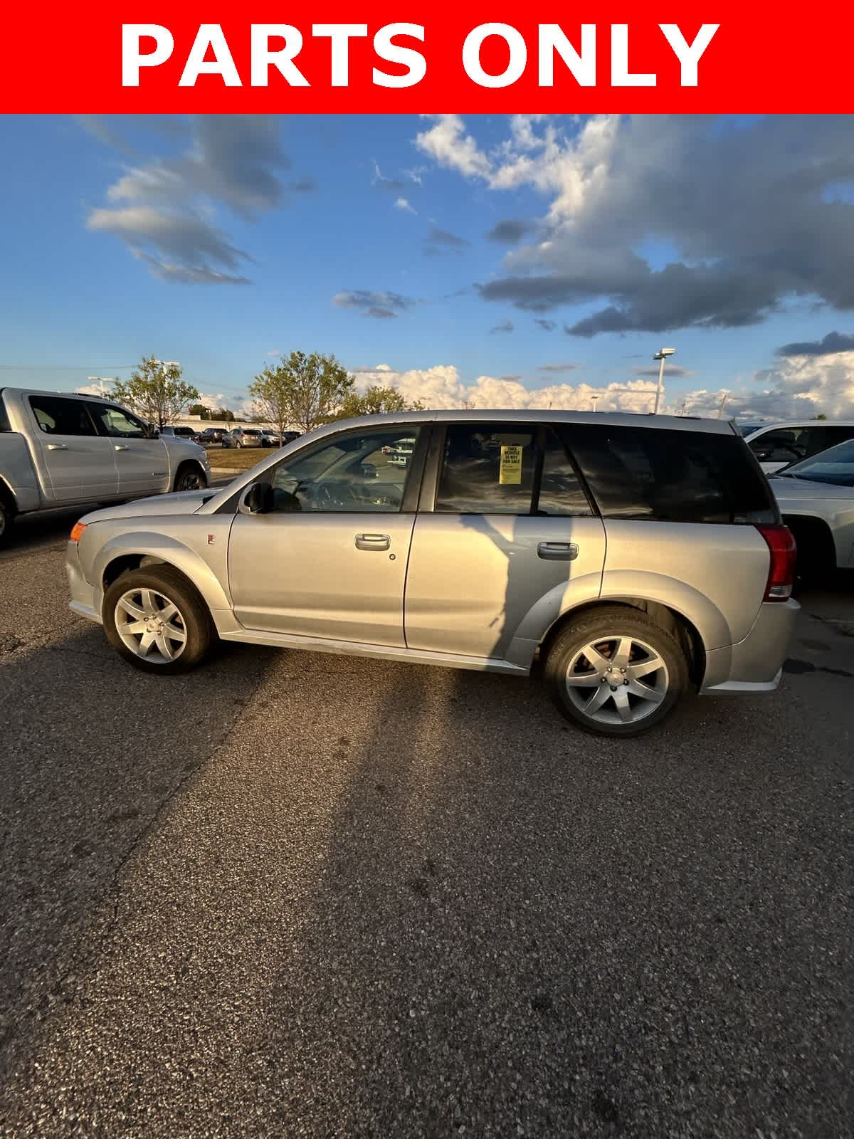 Thumbnail: 2005 Saturn VUE - 26