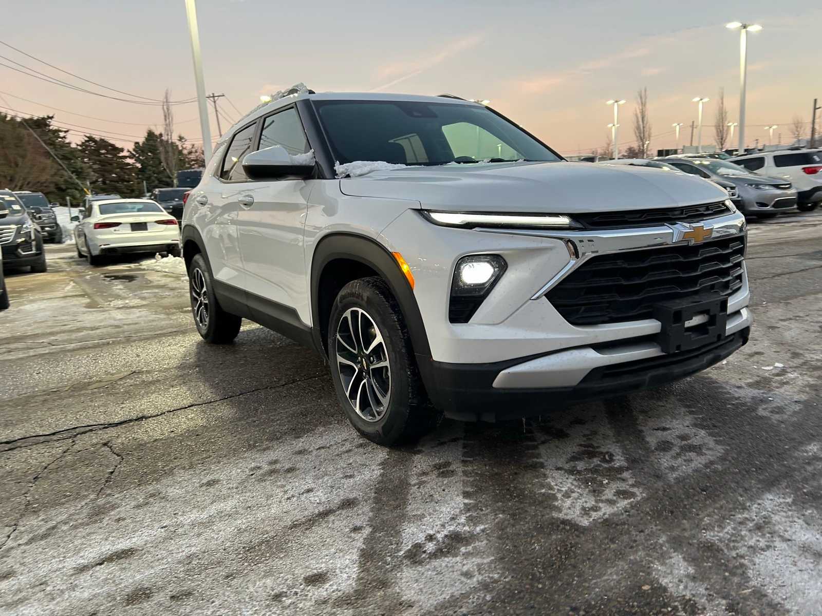 Thumbnail: 2025 Chevrolet TrailBlazer - 6