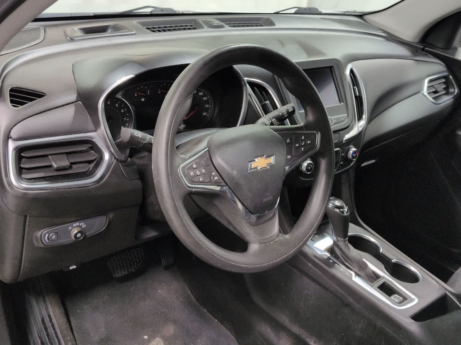 Thumbnail: 2021 Chevrolet Equinox - 10