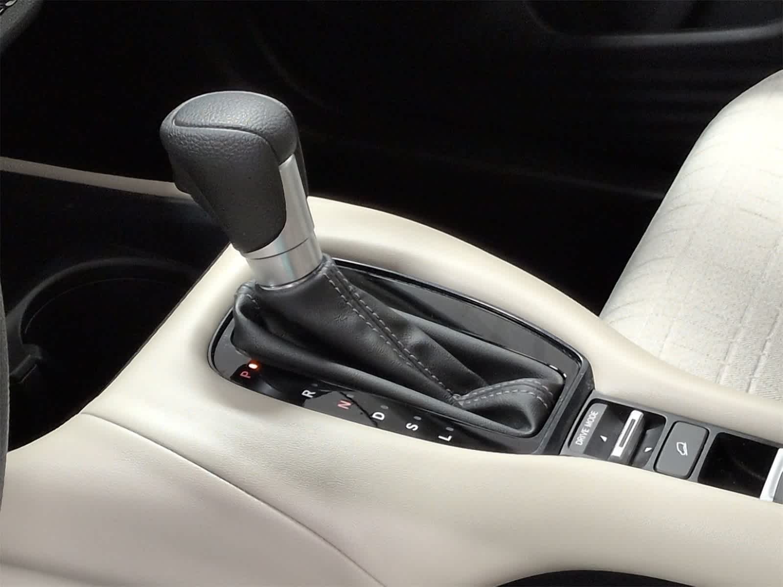 Thumbnail: 2024 Honda HR-V - 32