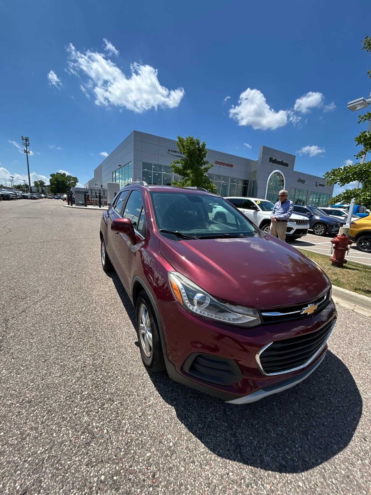 Thumbnail: 2017 Chevrolet Trax - 7