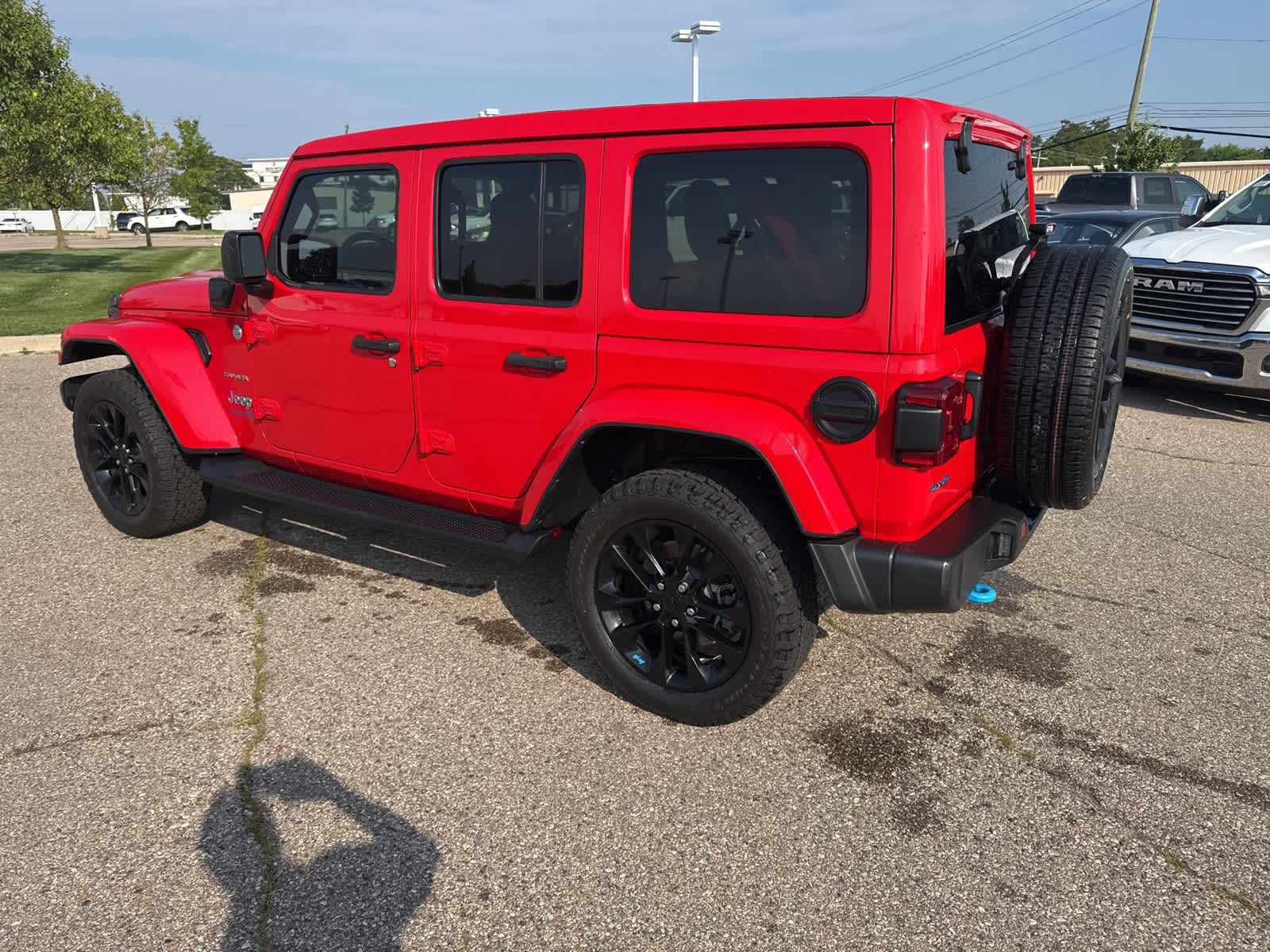 Thumbnail: 2022 Jeep Wrangler - 24