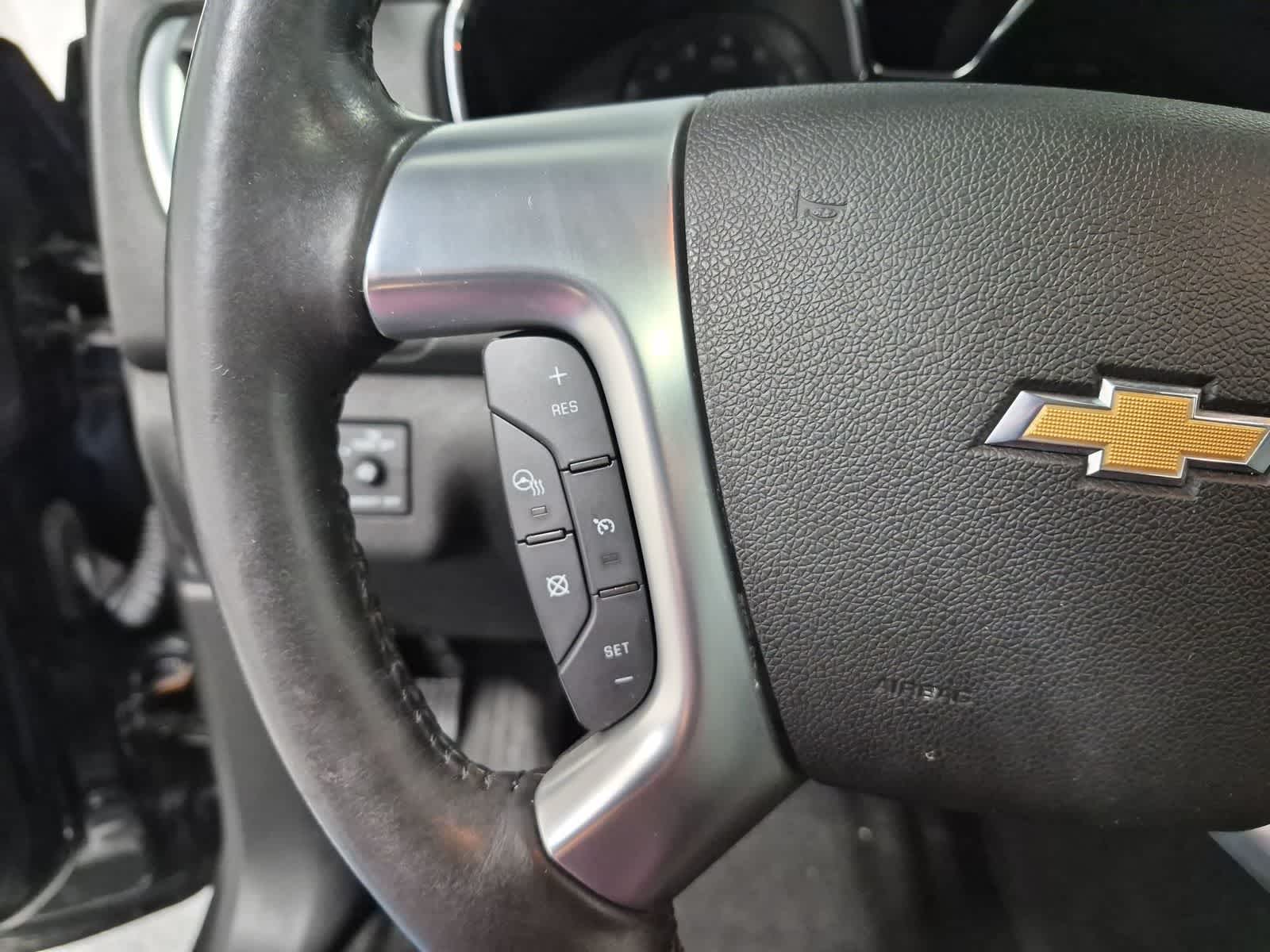 Thumbnail: 2017 Chevrolet Traverse - 25