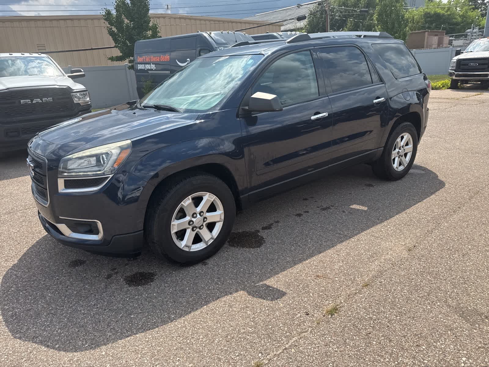 Thumbnail: 2016 GMC Acadia - 26