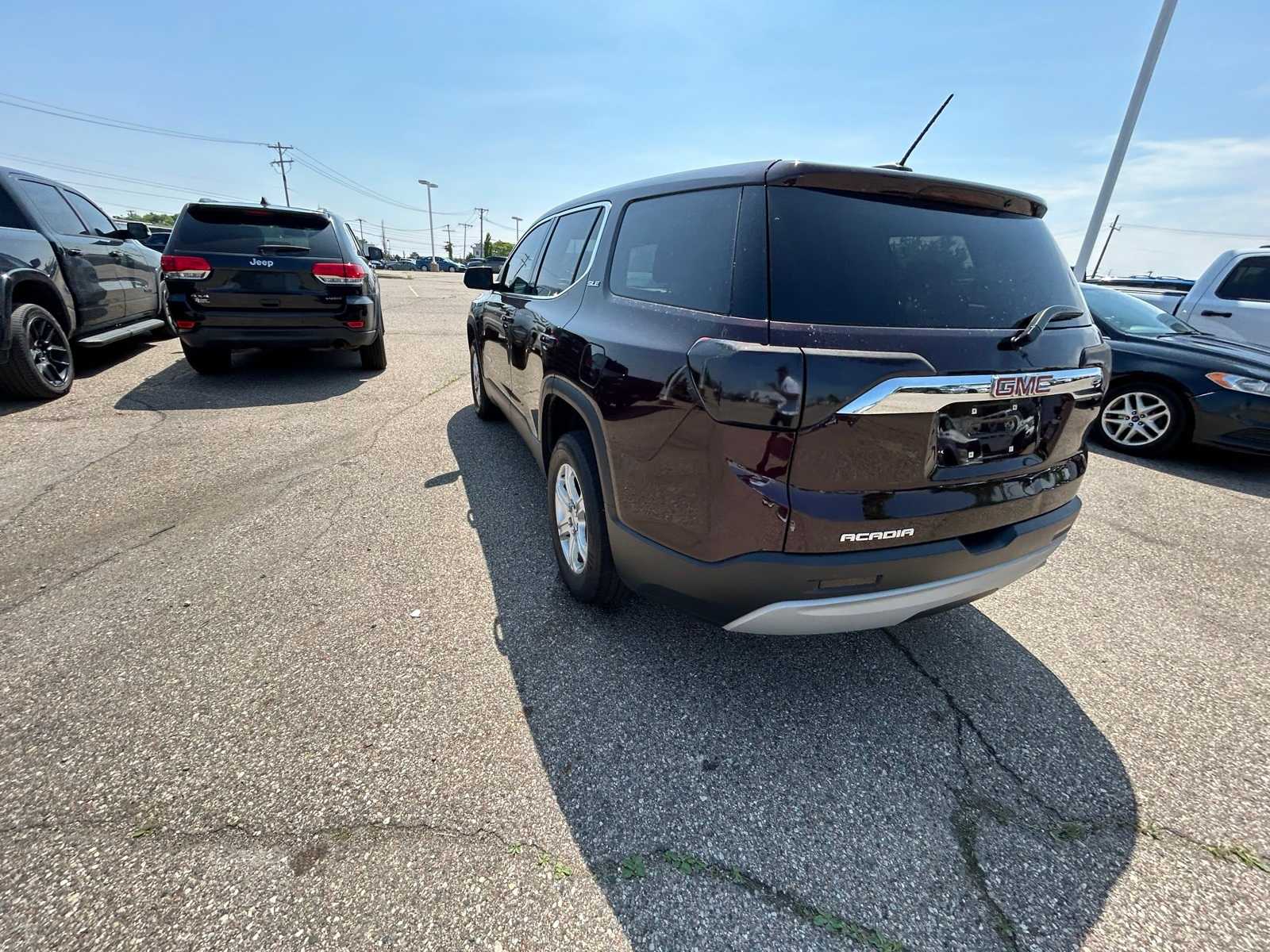 2017 GMC Acadia SLE 20