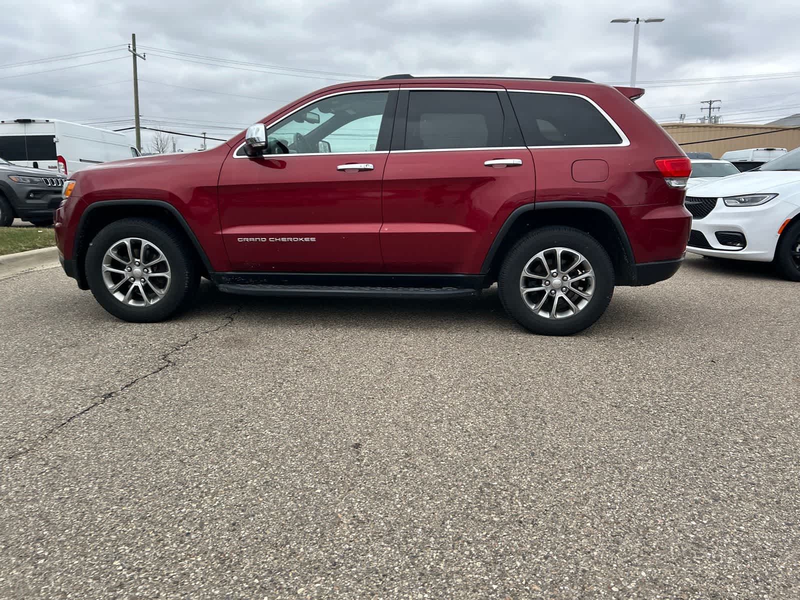Thumbnail: 2014 Jeep Grand Cherokee - 28