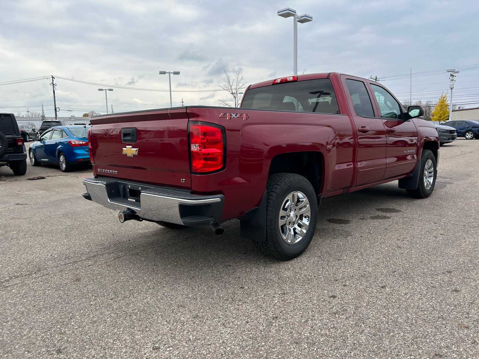 Thumbnail: 2018 Chevrolet Silverado 1500 - 14