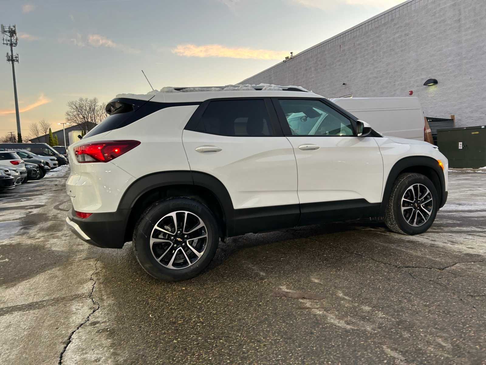 Thumbnail: 2025 Chevrolet TrailBlazer - 12