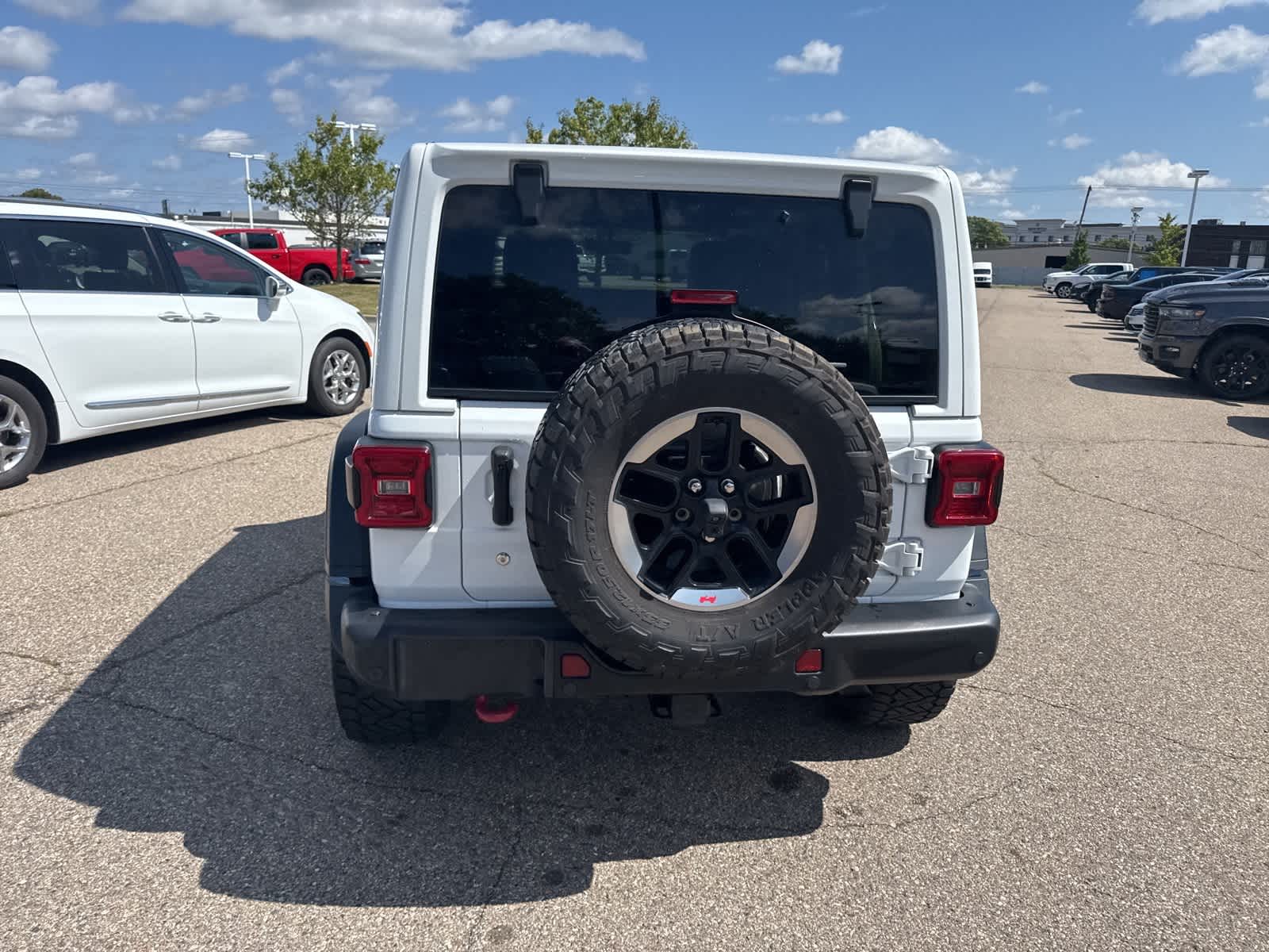 Thumbnail: 2018 Jeep Wrangler - 18