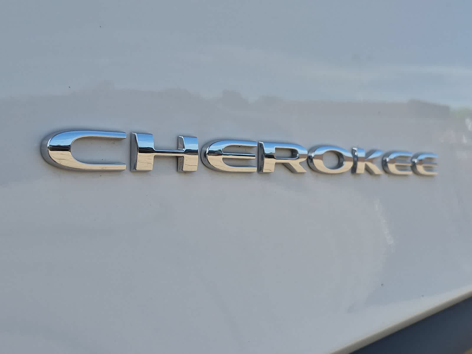 Thumbnail: 2022 Jeep Cherokee - 13