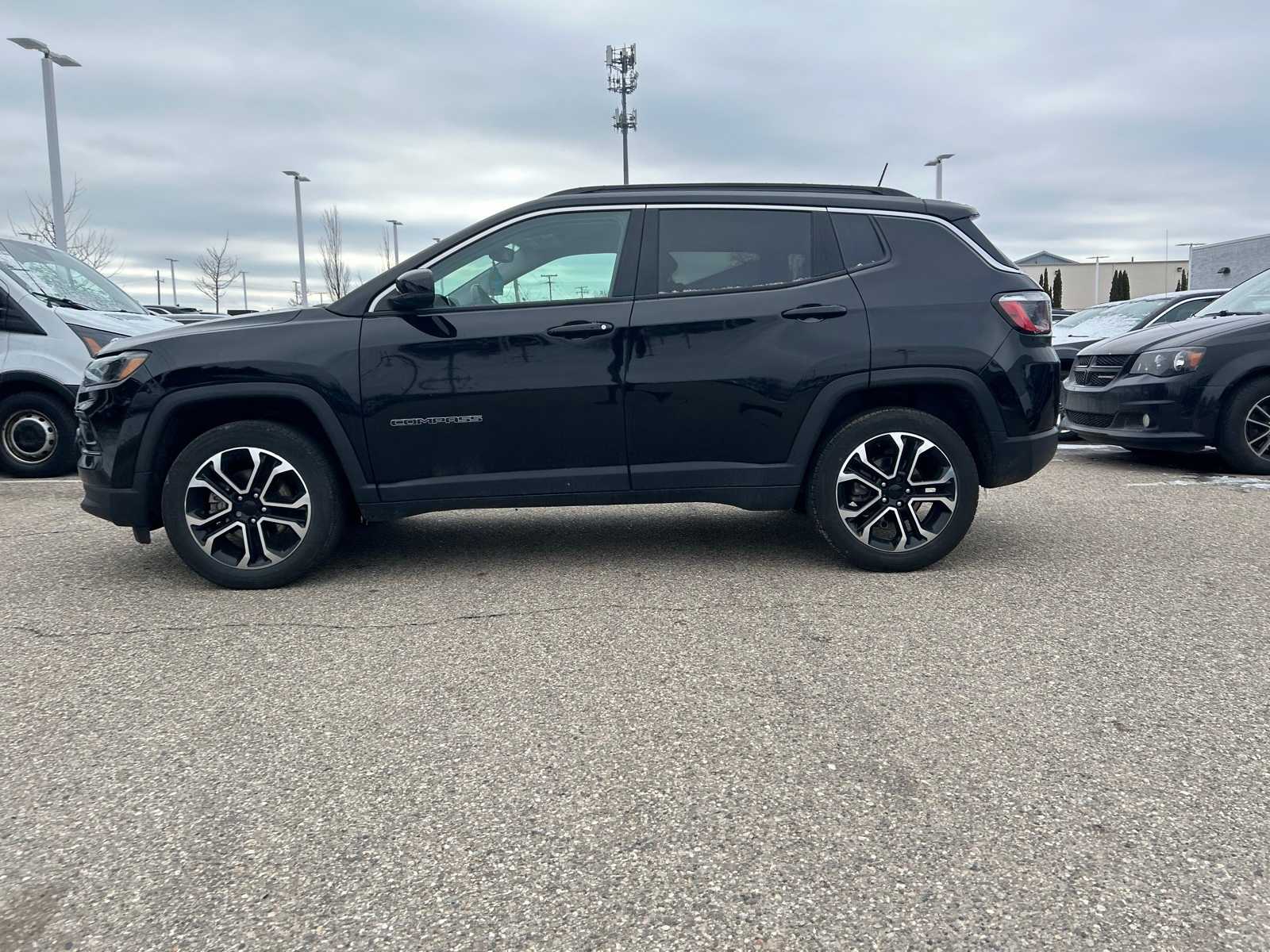 Thumbnail: 2022 Jeep Compass - 26