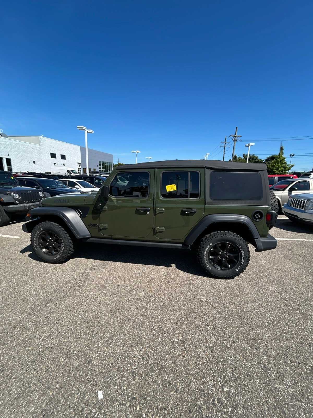 Thumbnail: 2021 Jeep Wrangler - 28