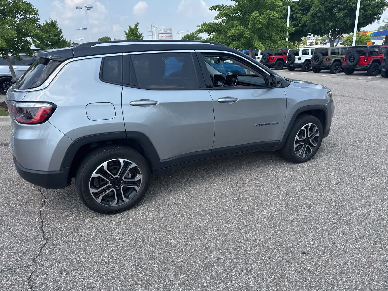 2022 Jeep Compass Limited 12
