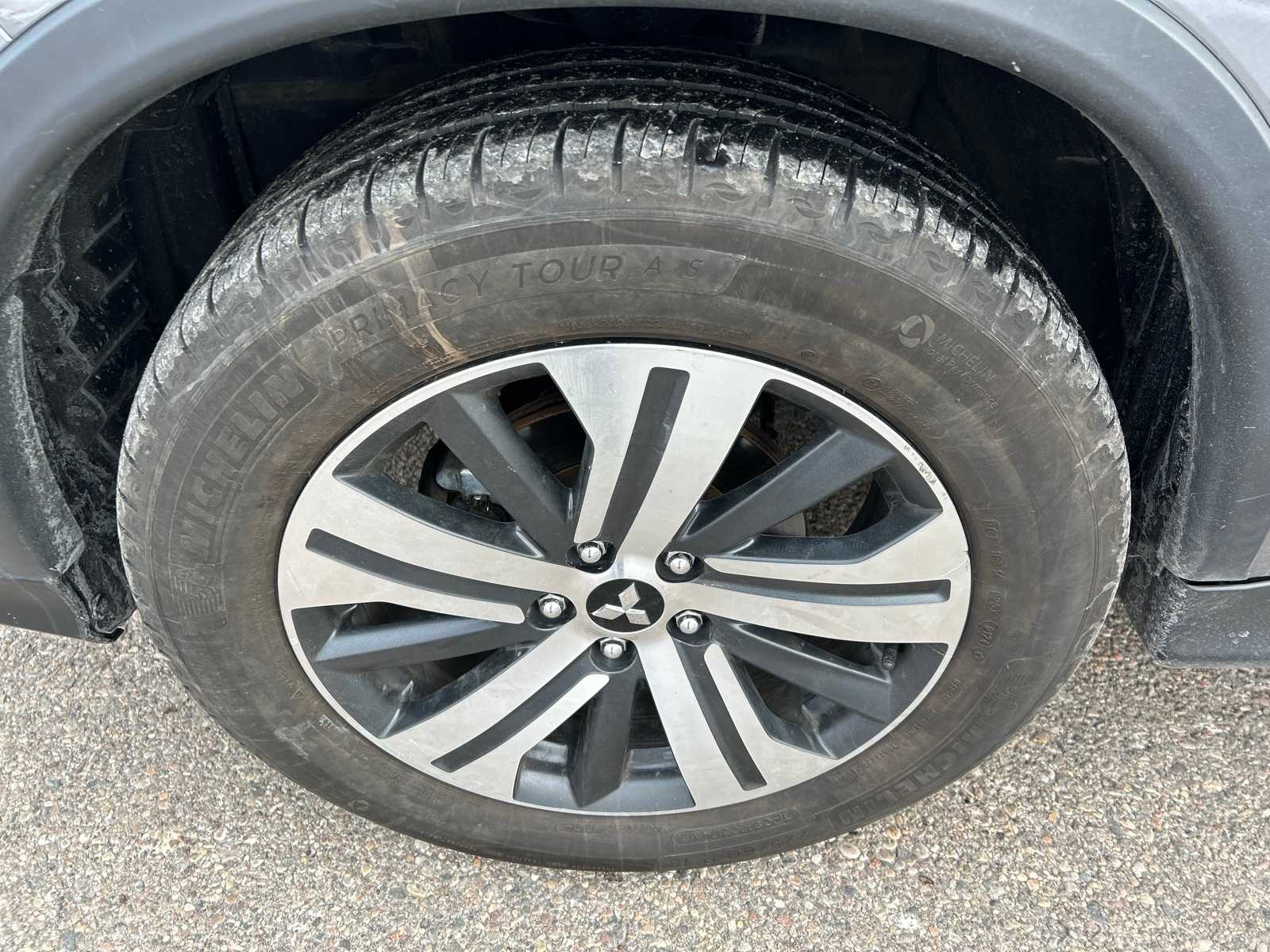 Thumbnail: 2023 Mitsubishi Outlander Sport - 23