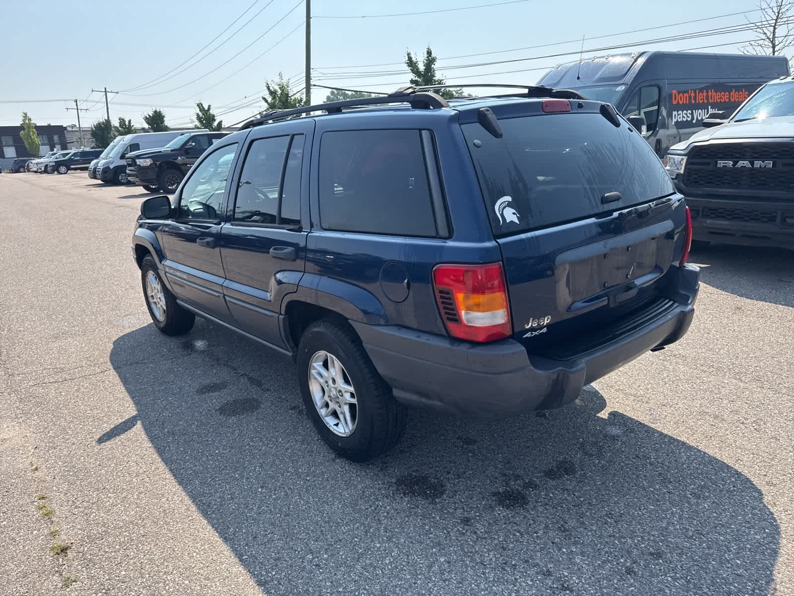 Thumbnail: 2003 Jeep Grand Cherokee - 17