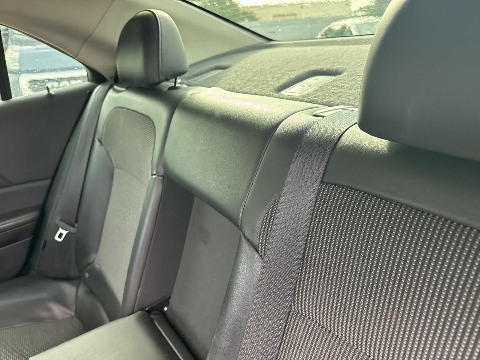 Thumbnail: 2015 Chevrolet Malibu - 26