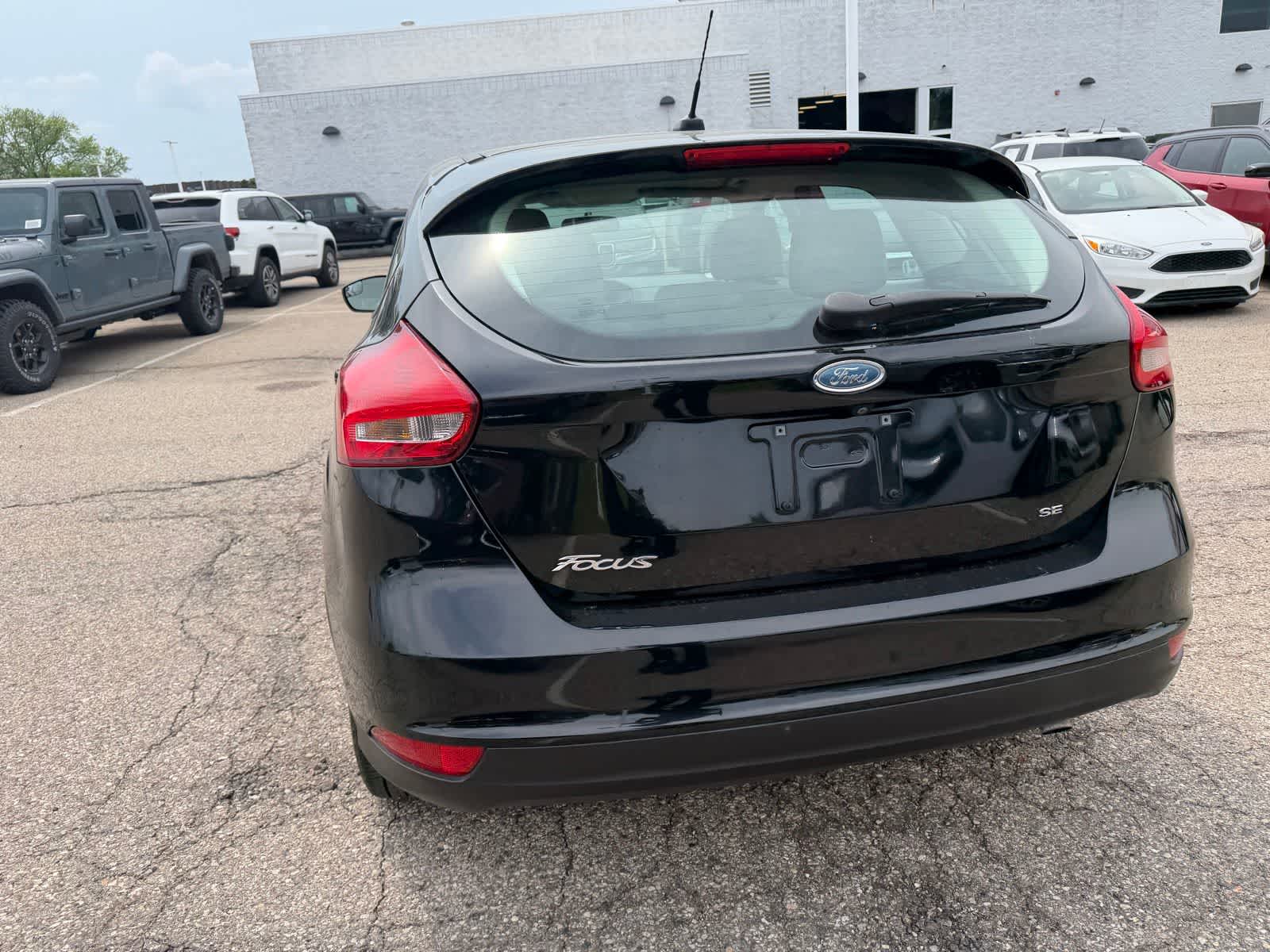 Thumbnail: 2018 Ford Focus - 17