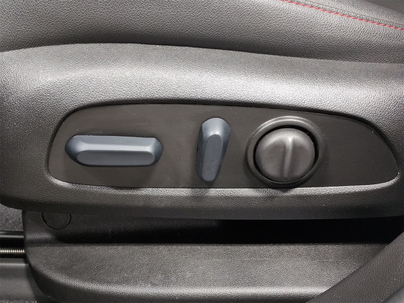 Thumbnail: 2024 Chevrolet Blazer - 18