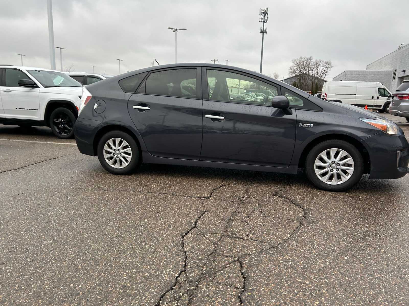 Thumbnail: 2015 Toyota Prius - 11