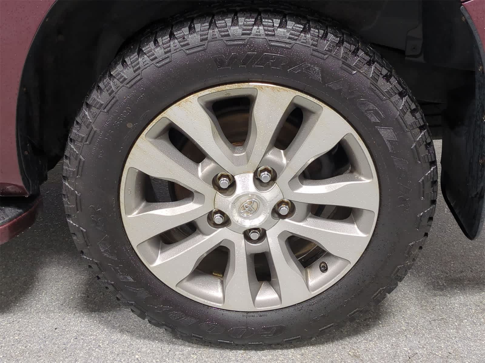 Thumbnail: 2011 Toyota Sequoia - 14