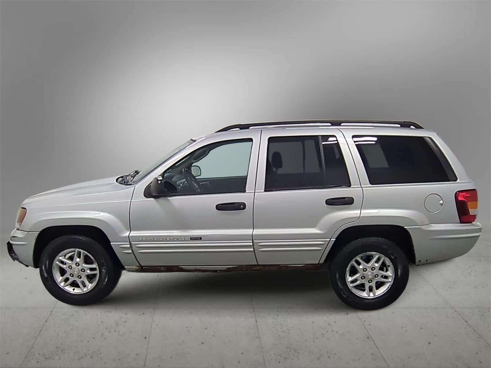 Thumbnail: 2004 Jeep Grand Cherokee - 5
