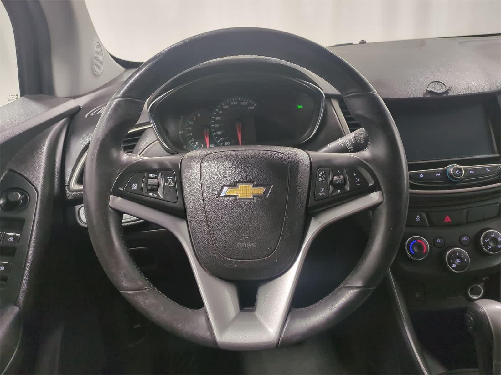 Thumbnail: 2017 Chevrolet Trax - 23