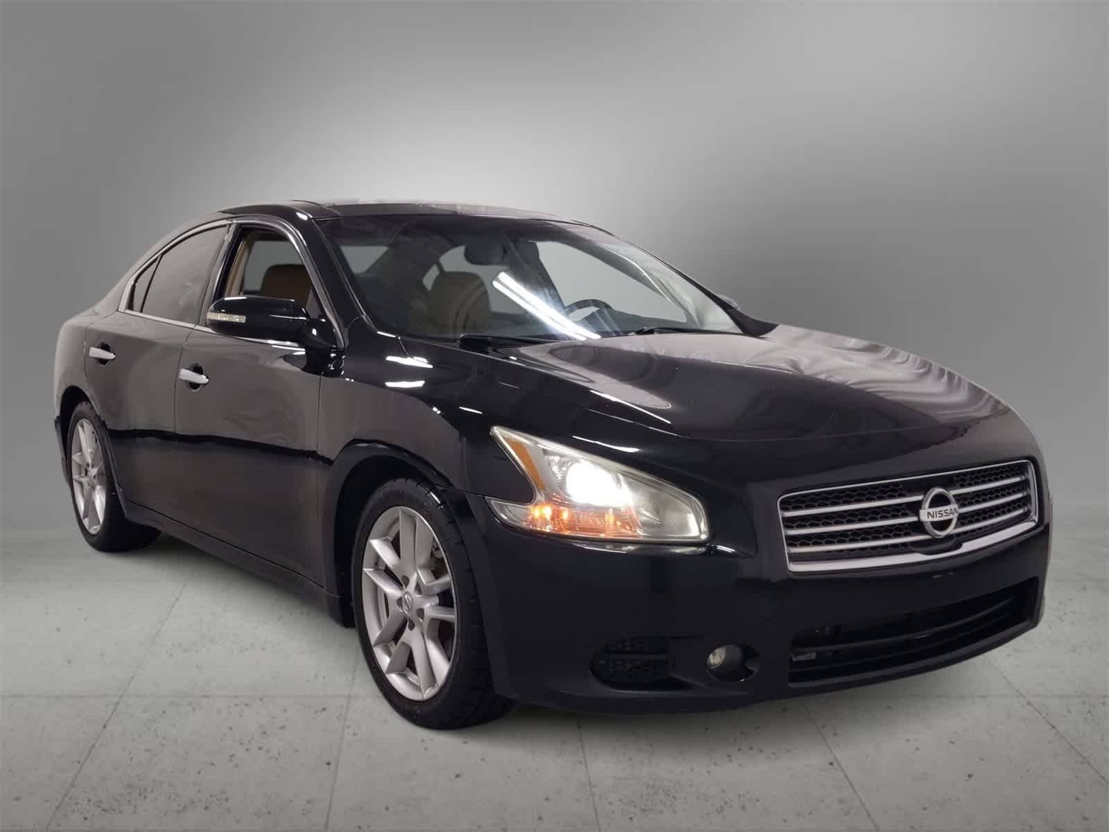 Thumbnail: 2011 Nissan Maxima - 2
